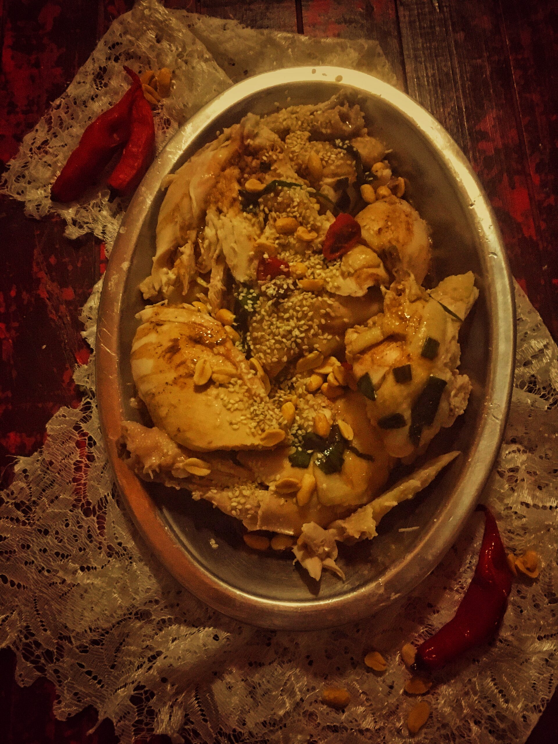 Poulet bouilli à l’huile pimentée (Chine)