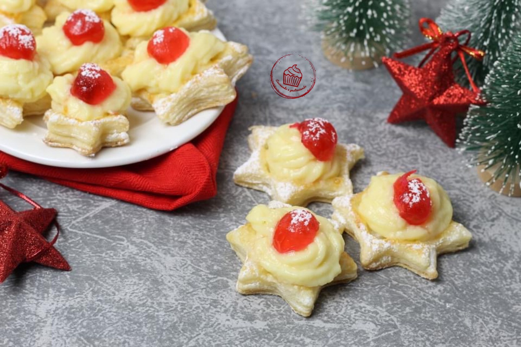Étoiles de pâte feuilletée à la crème