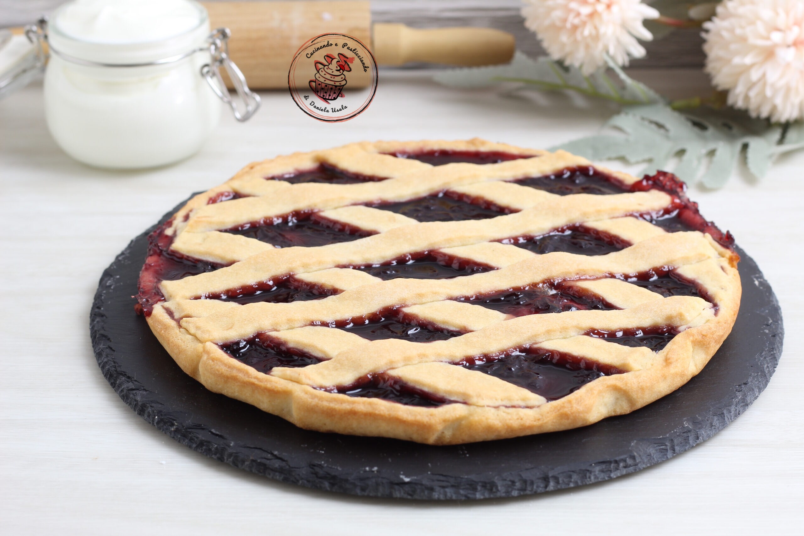 Tarte molle avec pâte brisée au yaourt, sans beurre et sans œufs