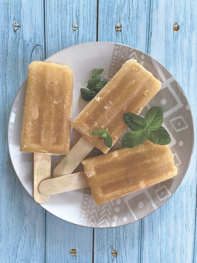 Popsicles à la banane et lait de coco