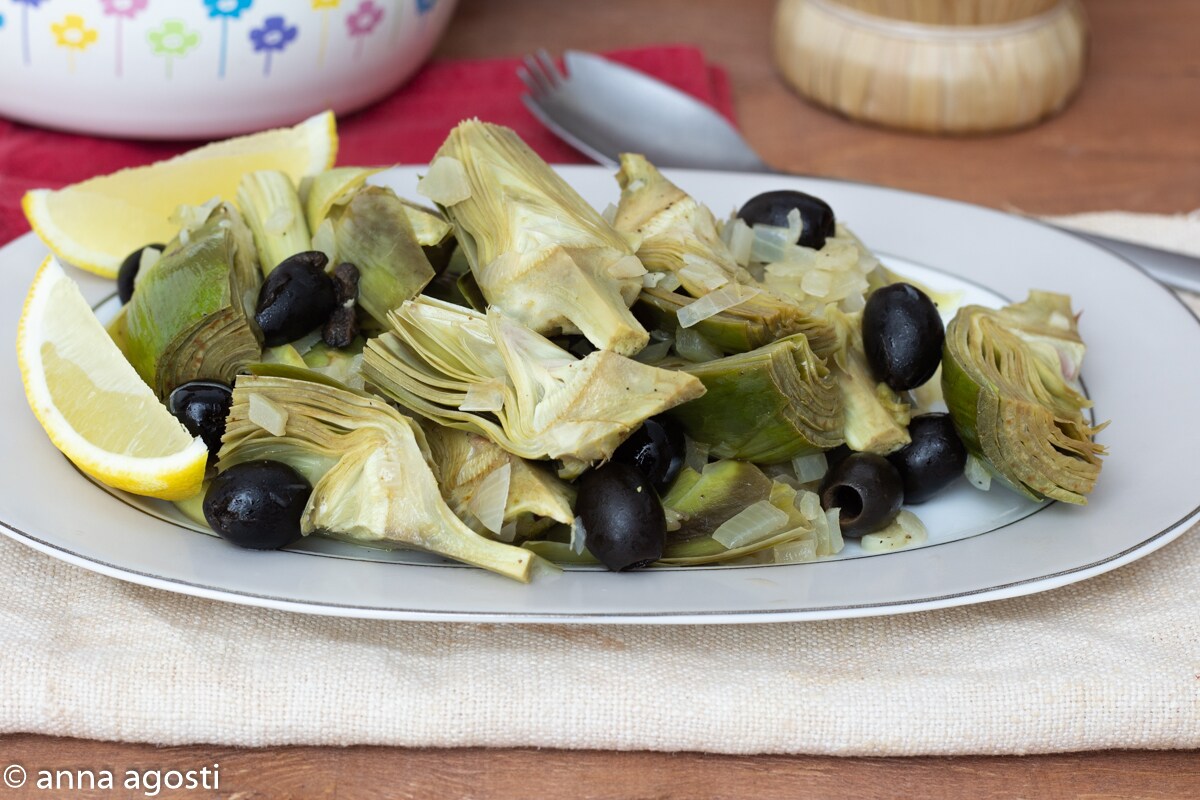 Artichauts sautés avec olives