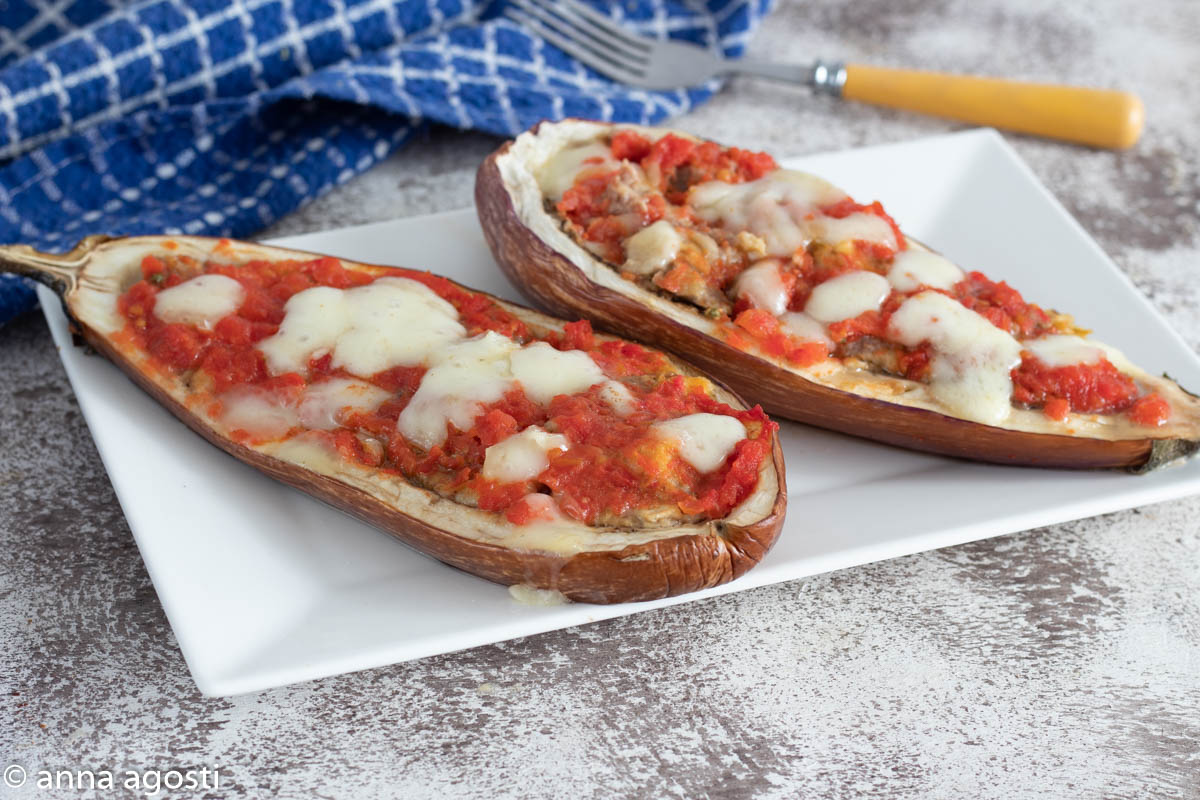 AUBERGINES FARCIES TOUT À CRU même micro-ondes