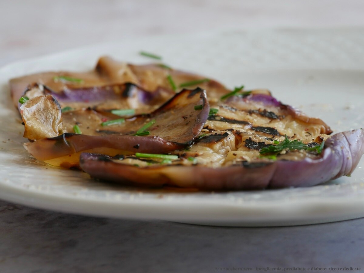 Aubergines grillées avec sel et repos