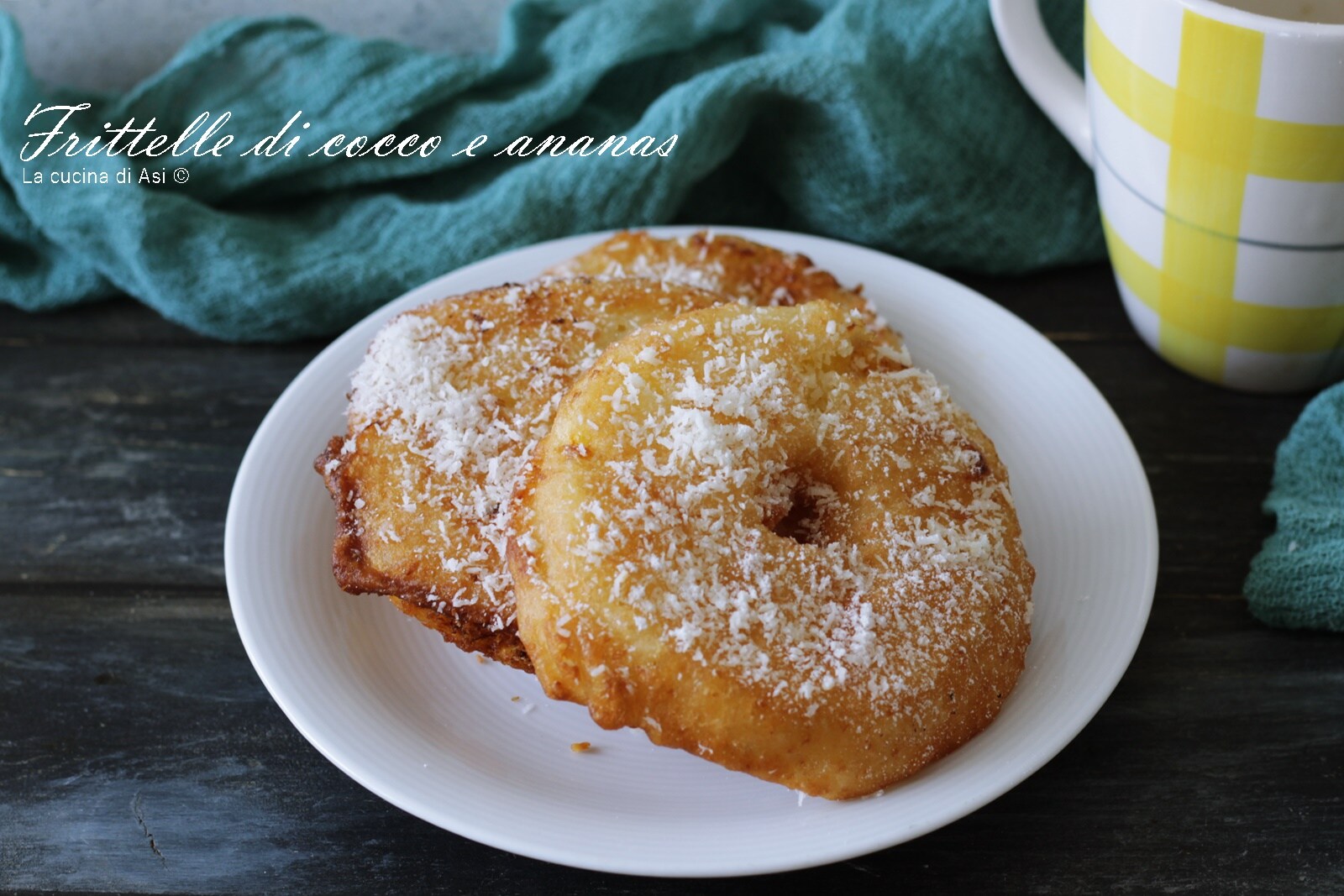 BEIGNETS À LA NOIX DE COCO ET À L’ANANAS
