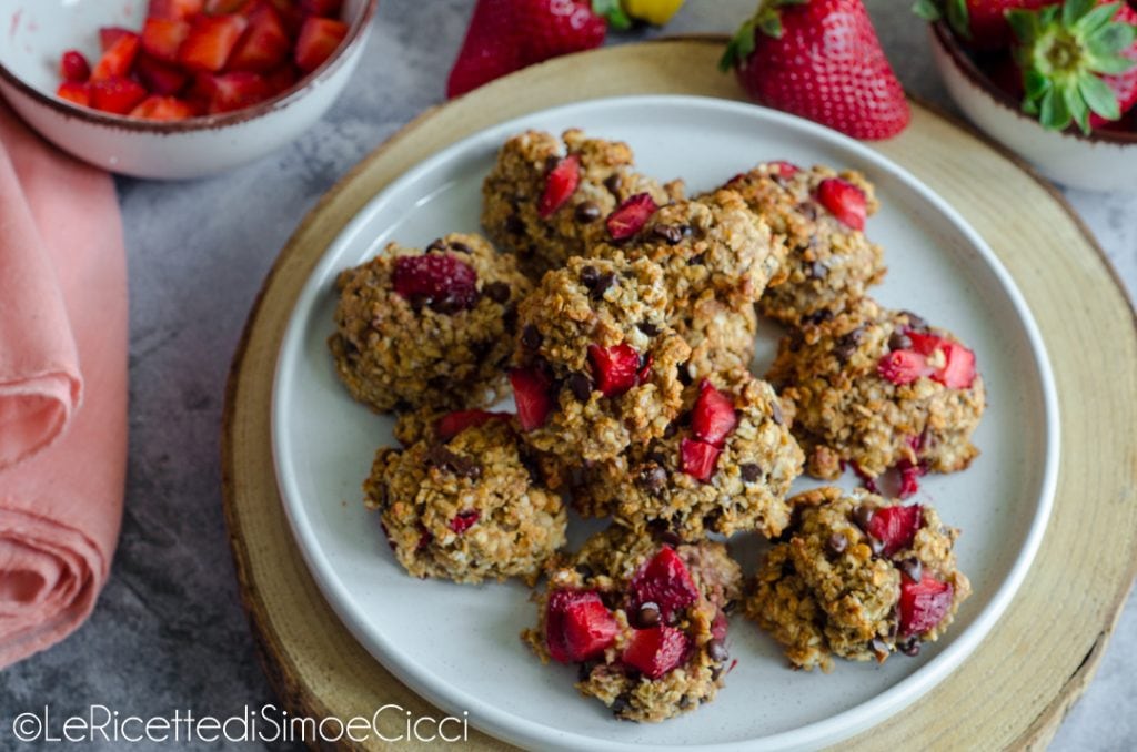 Biscuits banane et avoine avec fraises