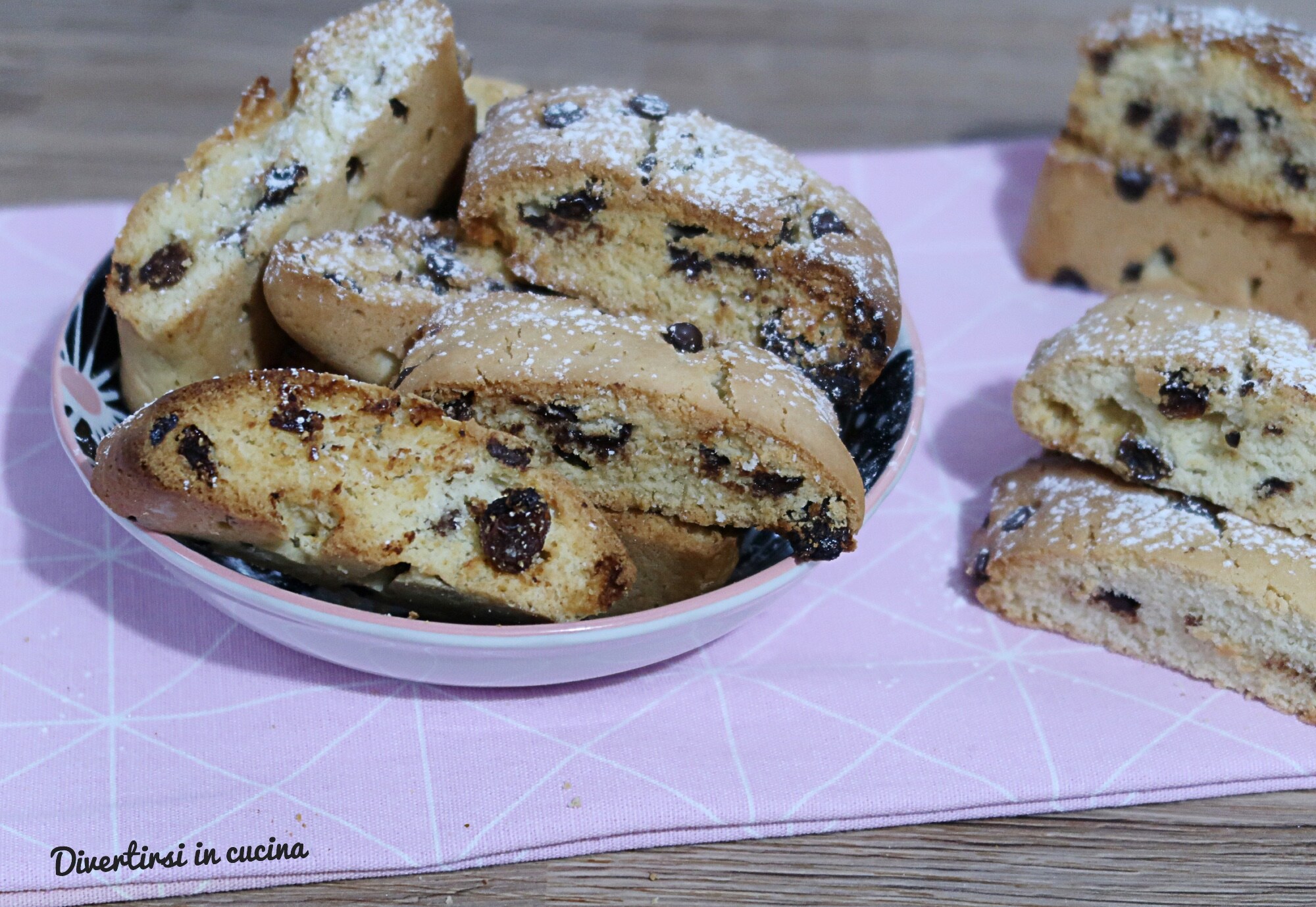 Biscuits croustillants aux raisins secs