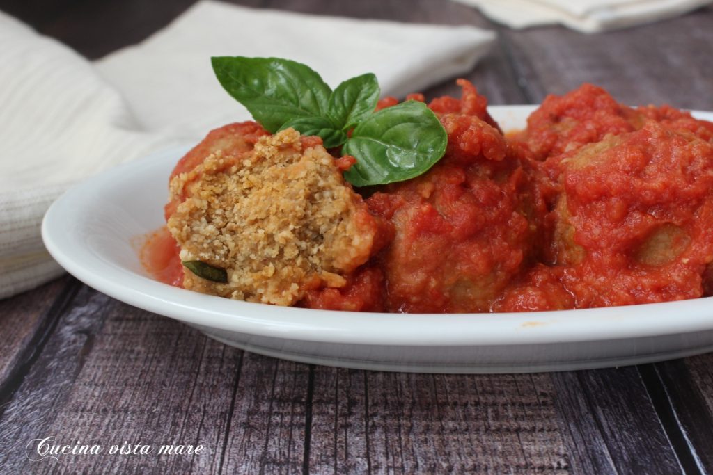 Boulettes de lentilles à la sauce Vue sur mer cuisine