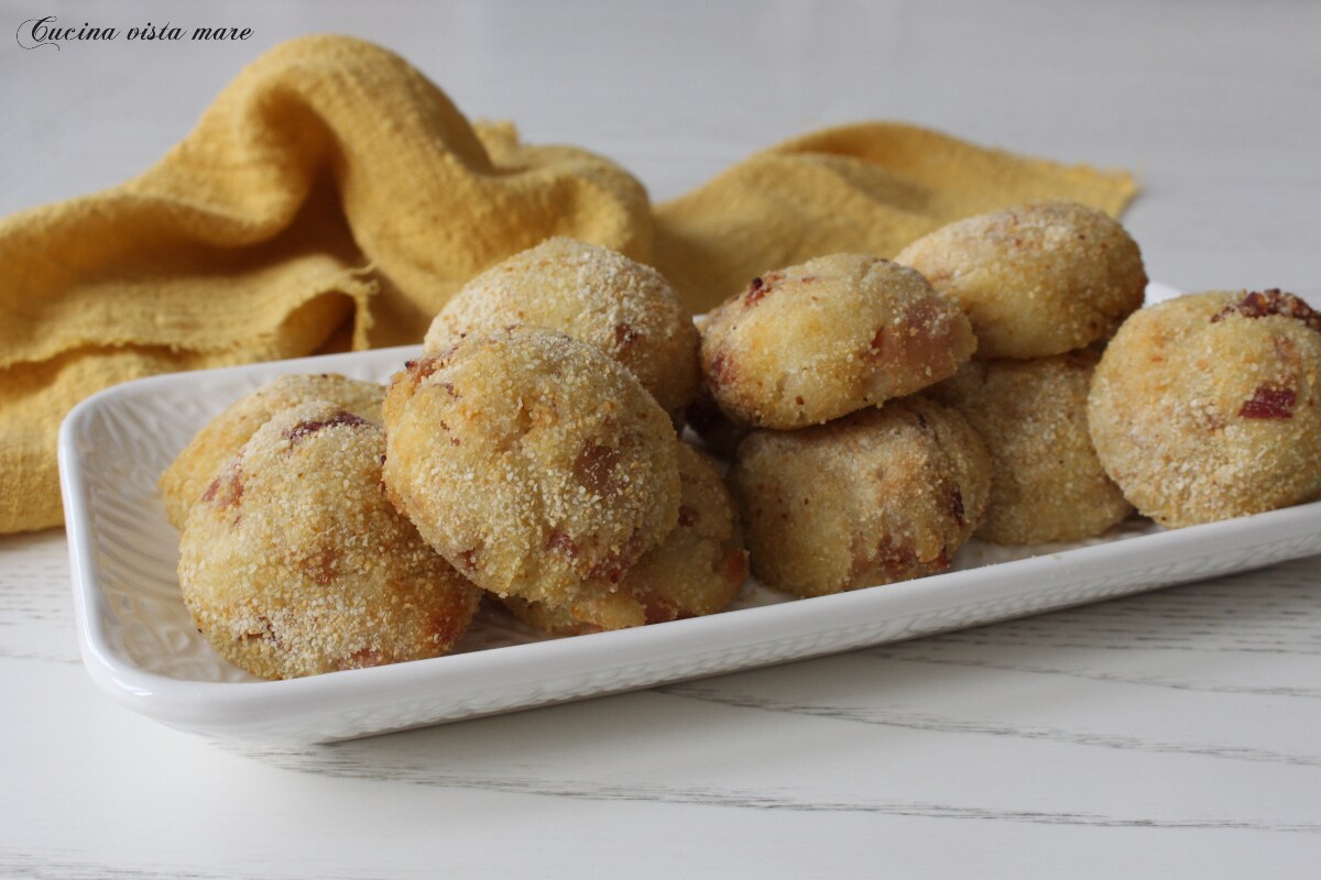 Boulettes de pommes de terre et speck