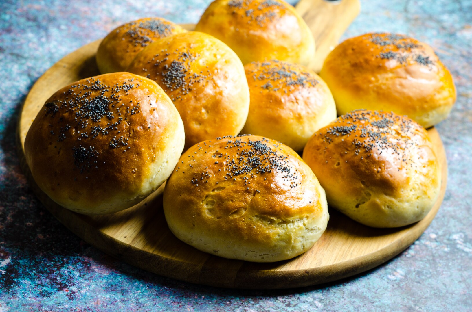 Petits pains pour hamburger, recette des buns moelleux et délicieux