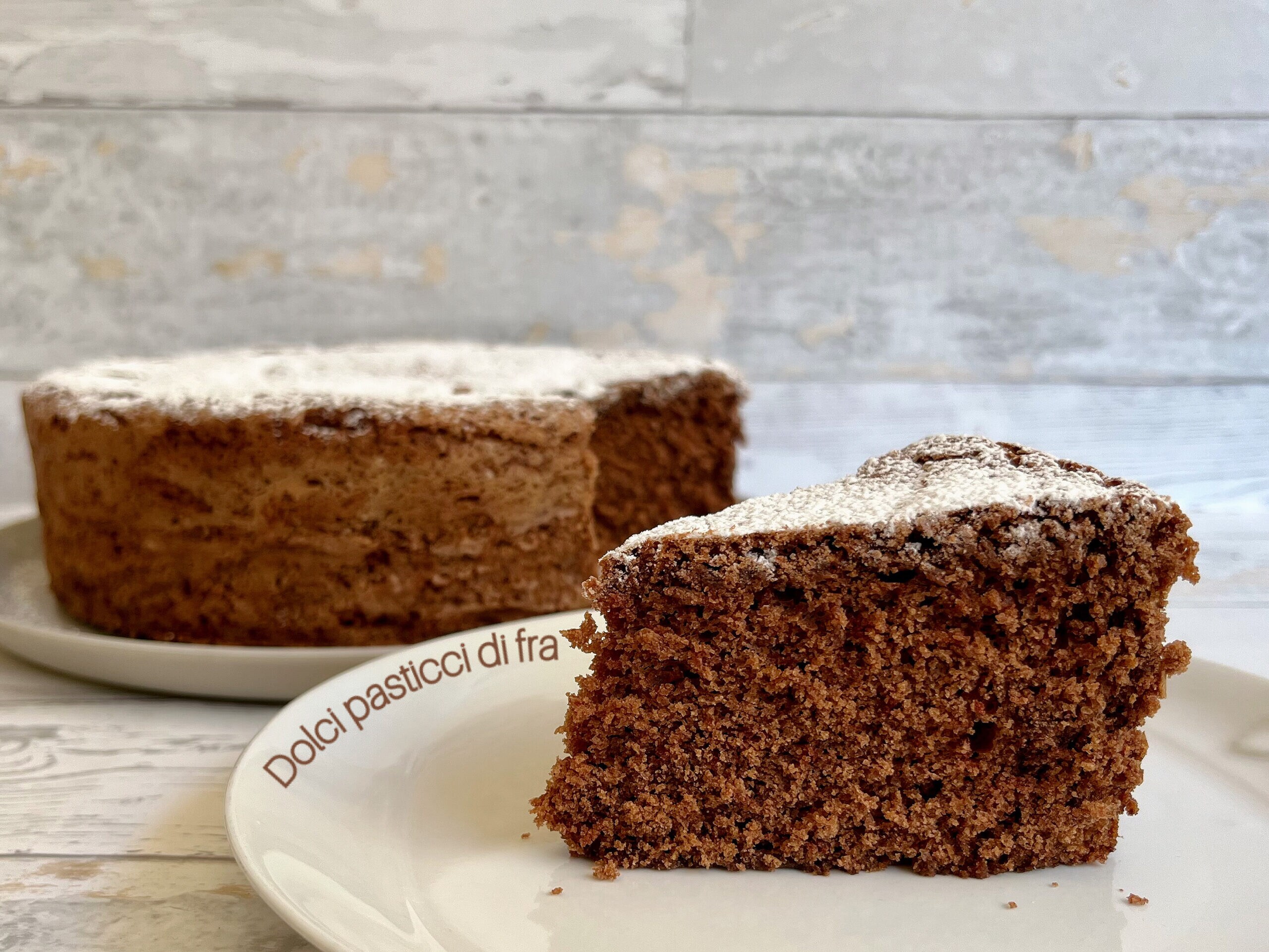 Gâteau très moelleux à la crème et au chocolat