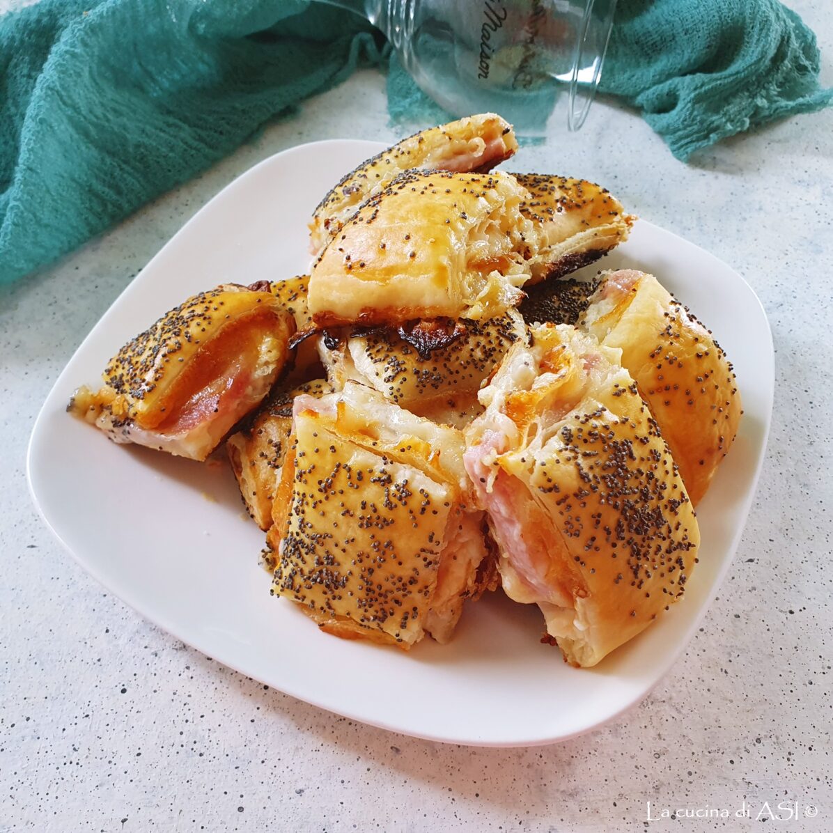 Carrés feuilletés rapides et fourrés entrée