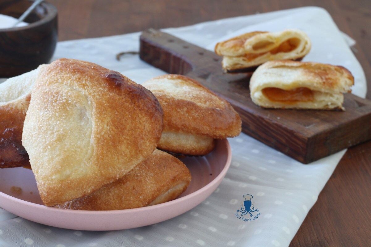 Ciavattoni romains à la confiture ou sfogliatelle romaines