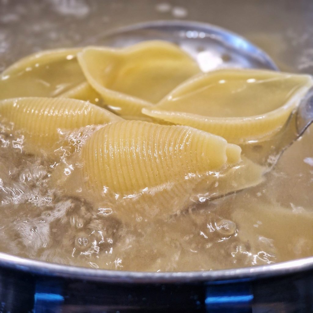 Conchiglioni farcis au four