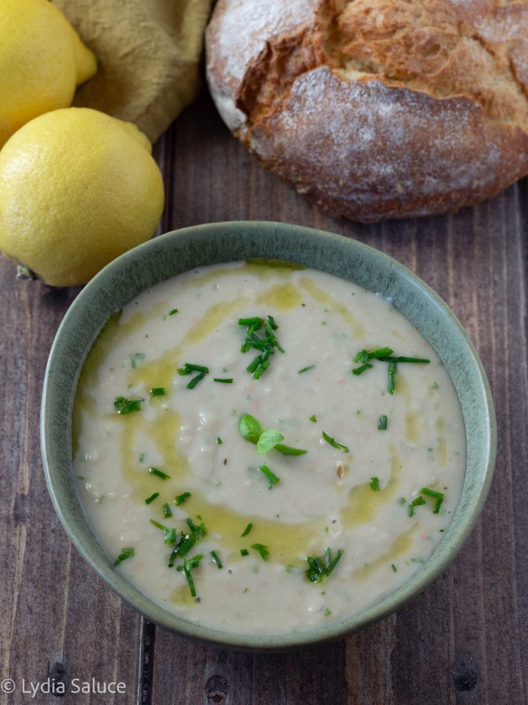 Crème de haricots au citron et basilic
