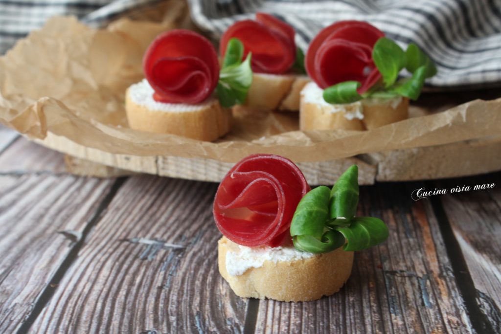 Crostini robiola et bresaola Cuisine vue mer