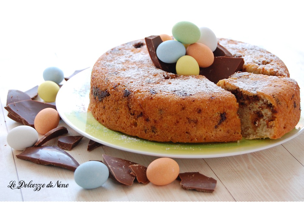 GÂTEAU STRACCIATELLA AVEC ŒUFS DE PÂQUES