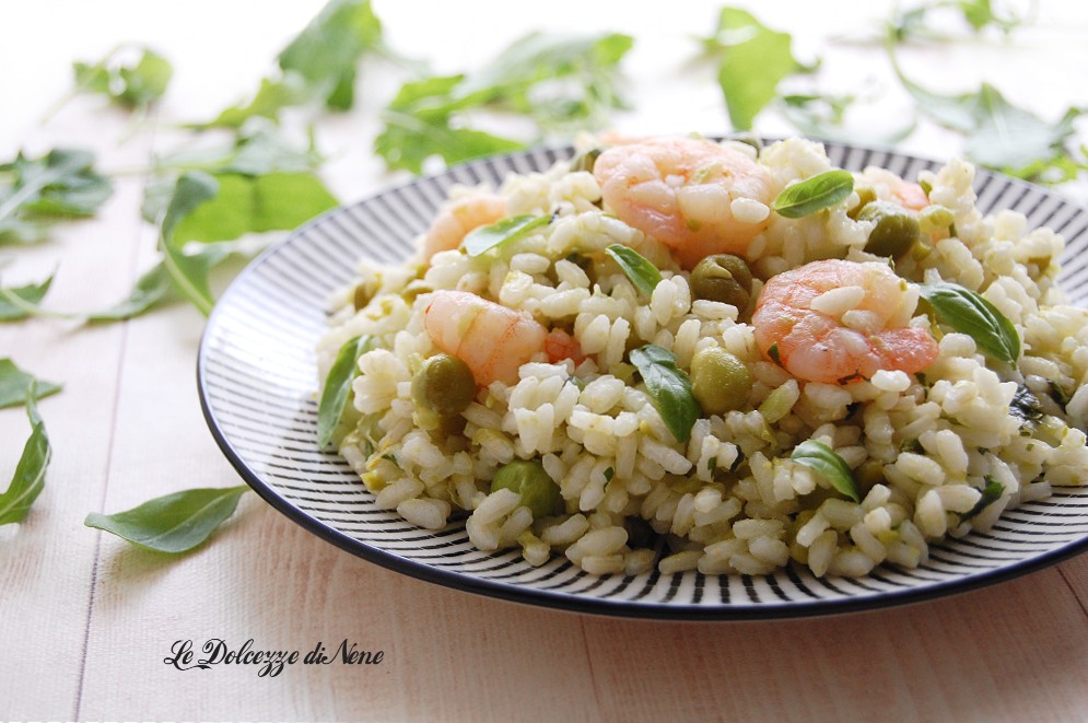 SALADE DE RIZ AVEC PETITS POIS ET CREVETTES