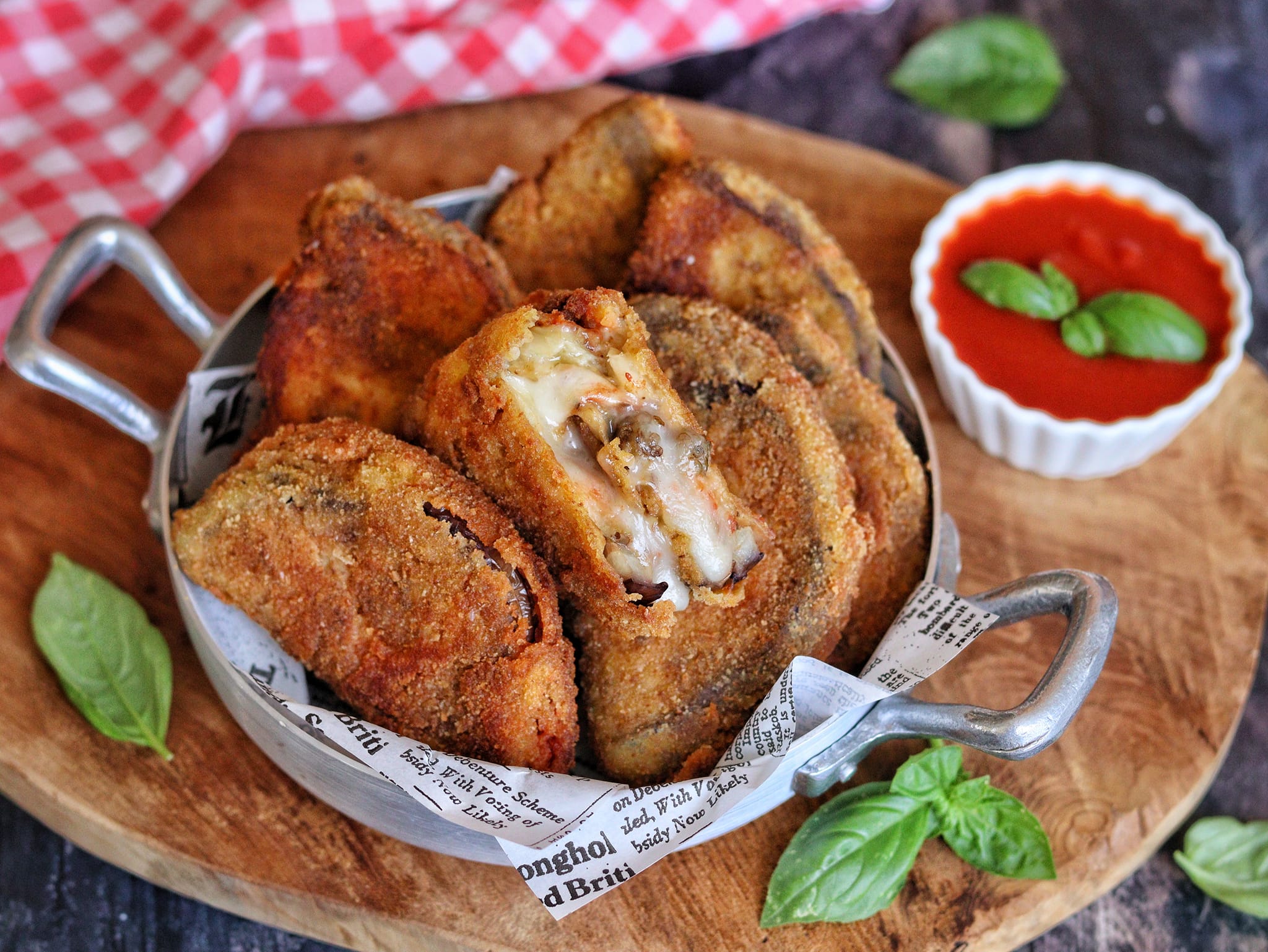 Demi-lunes d&rsquo;aubergines farcies