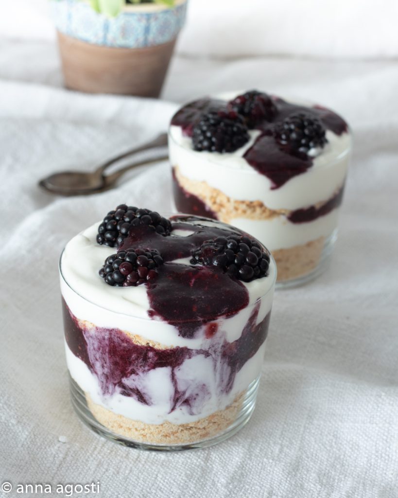 Dessert aux mûres douceur à la cuillère