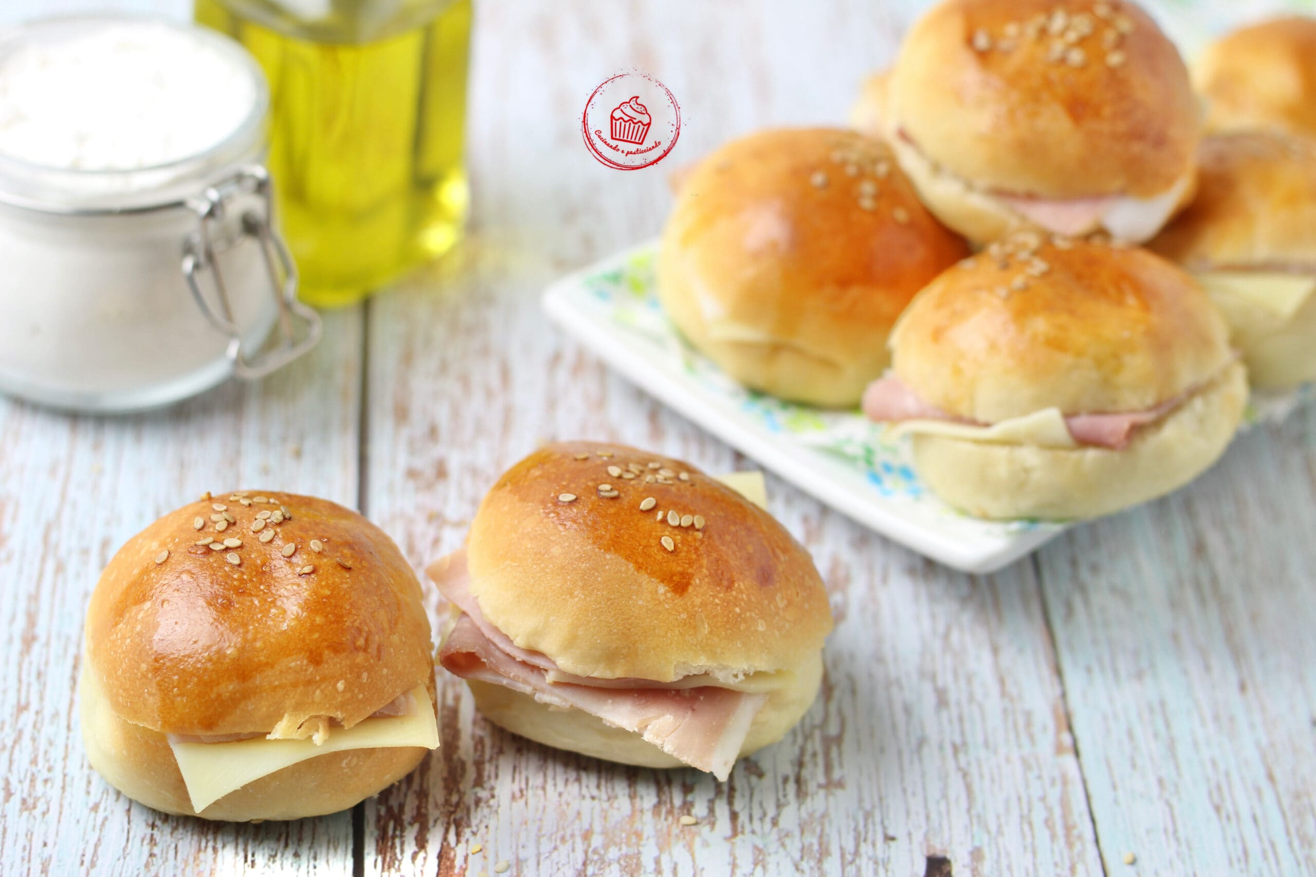 Petits pains moelleux pour buffet