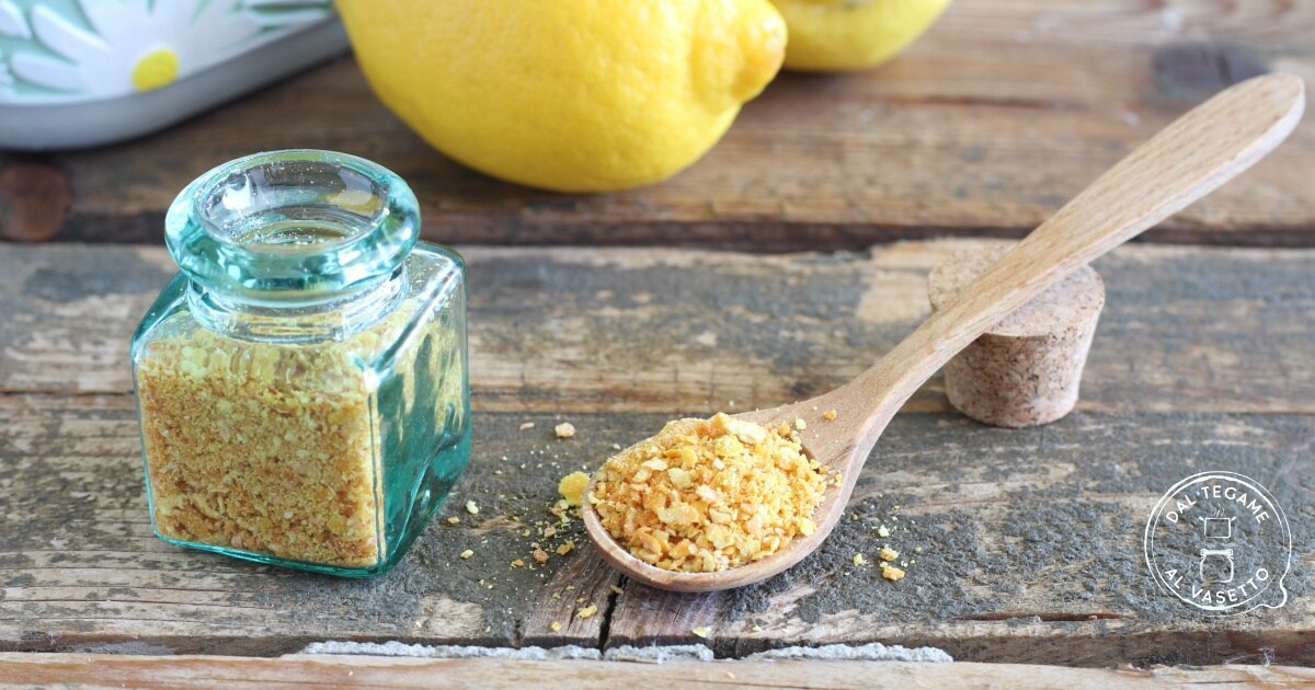 Écorces de citron séchées dans une friteuse à air