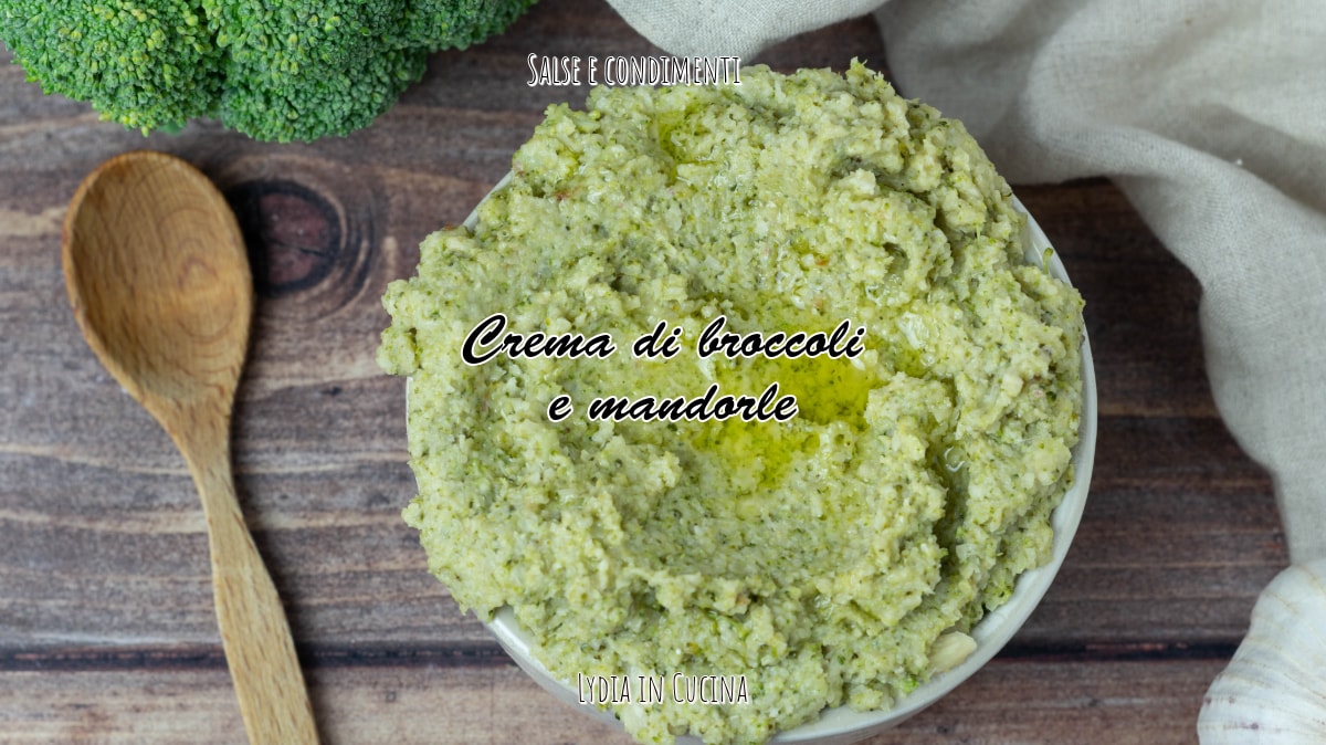 Crème de brocolis et amandes