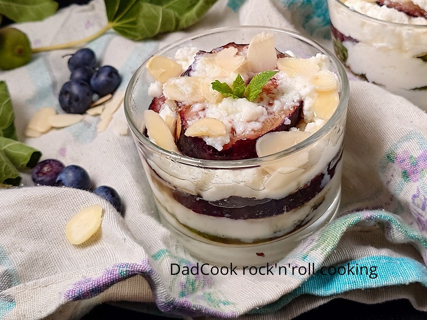 Figues Noires, Ricotta et sirop d’agave : Le Dessert Estival Rapide et Sans Cuisson