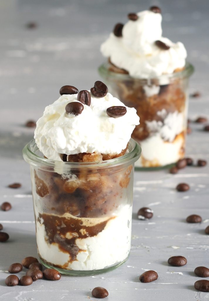 Granité au café avec crème chantilly