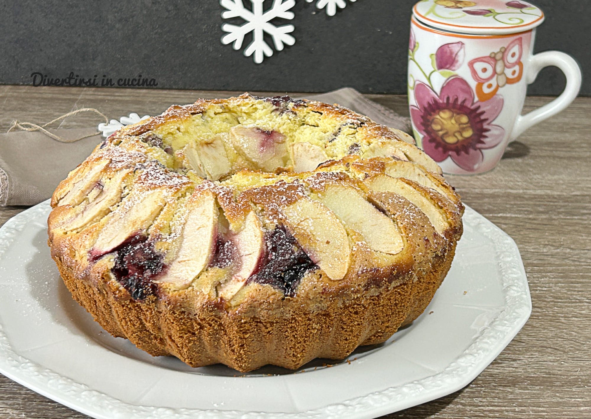 Gâteau aux pommes et à la confiture
