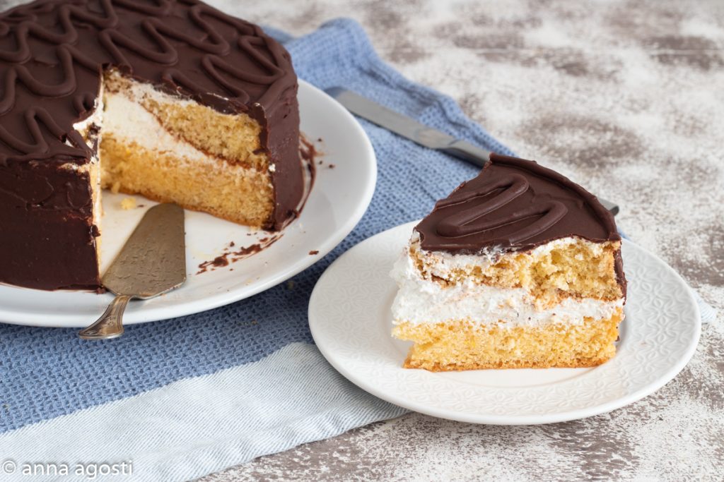 Gâteau fiesta avec crème au lait