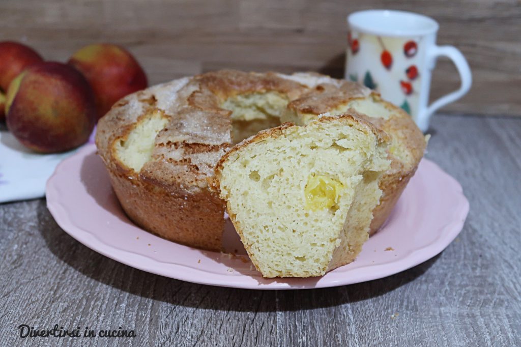 Gâteau à la ricotta et aux pêches