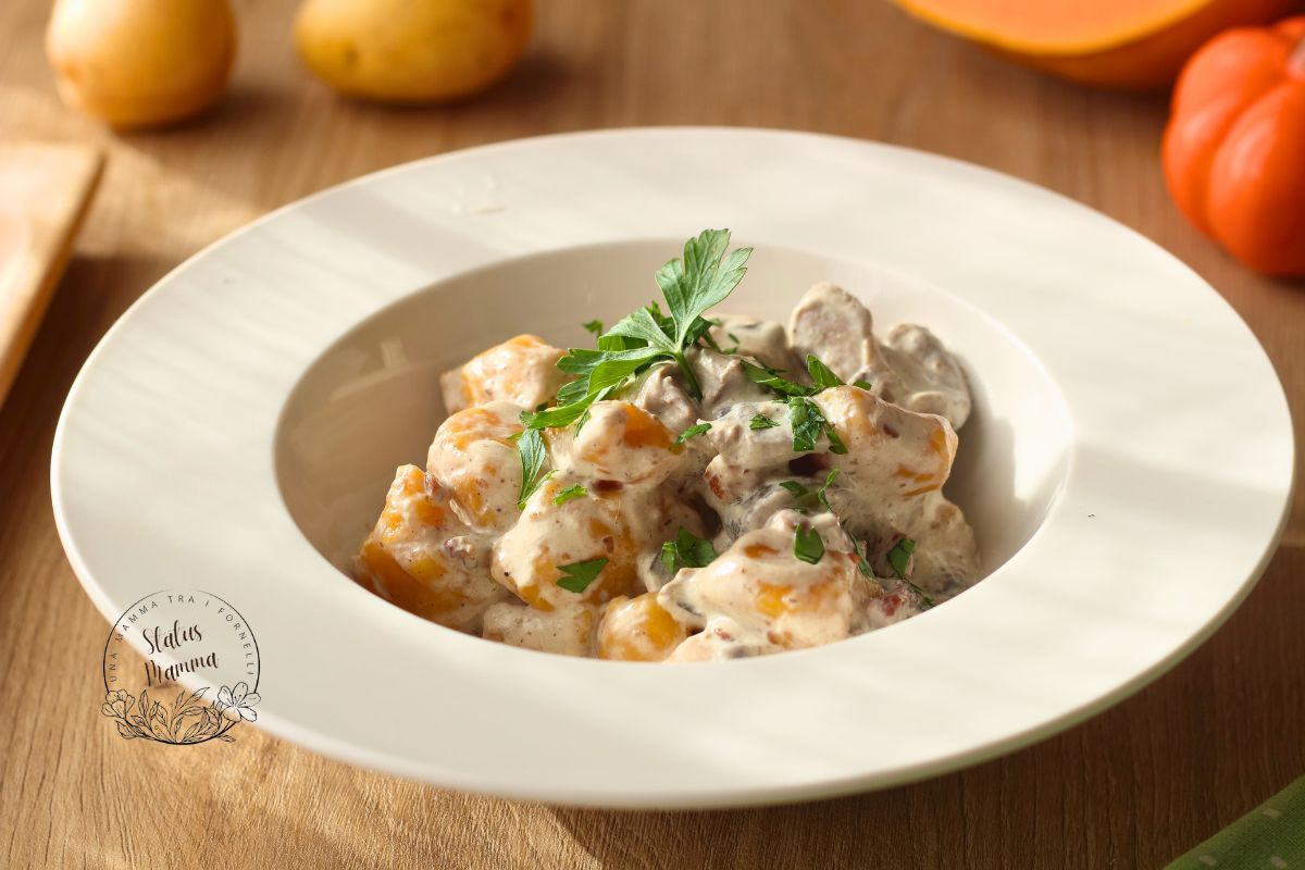 Gnocchi à la Courge Faits Maison avec Crème de Champignons : Un Plat Automnal à Essayer Tout de Suite