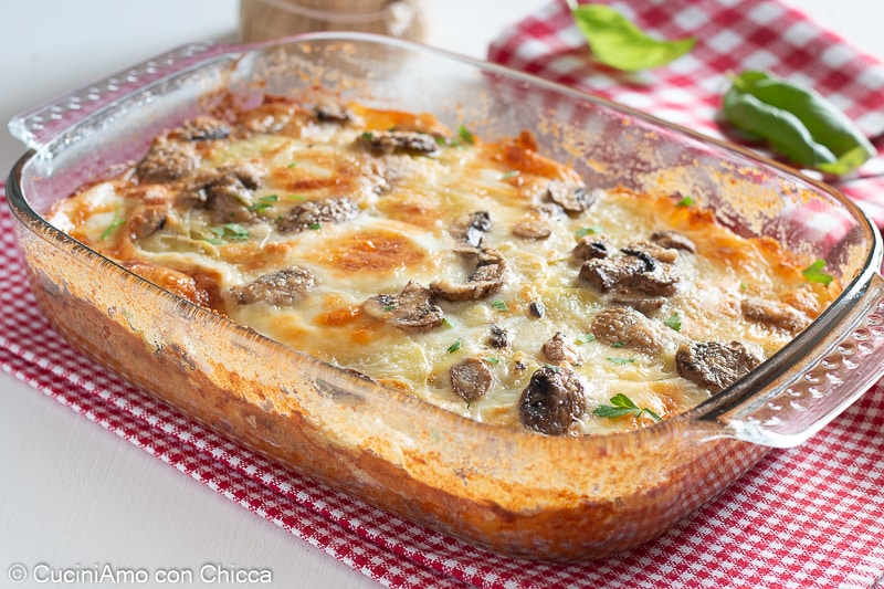 Gratin de pommes de terre et champignons