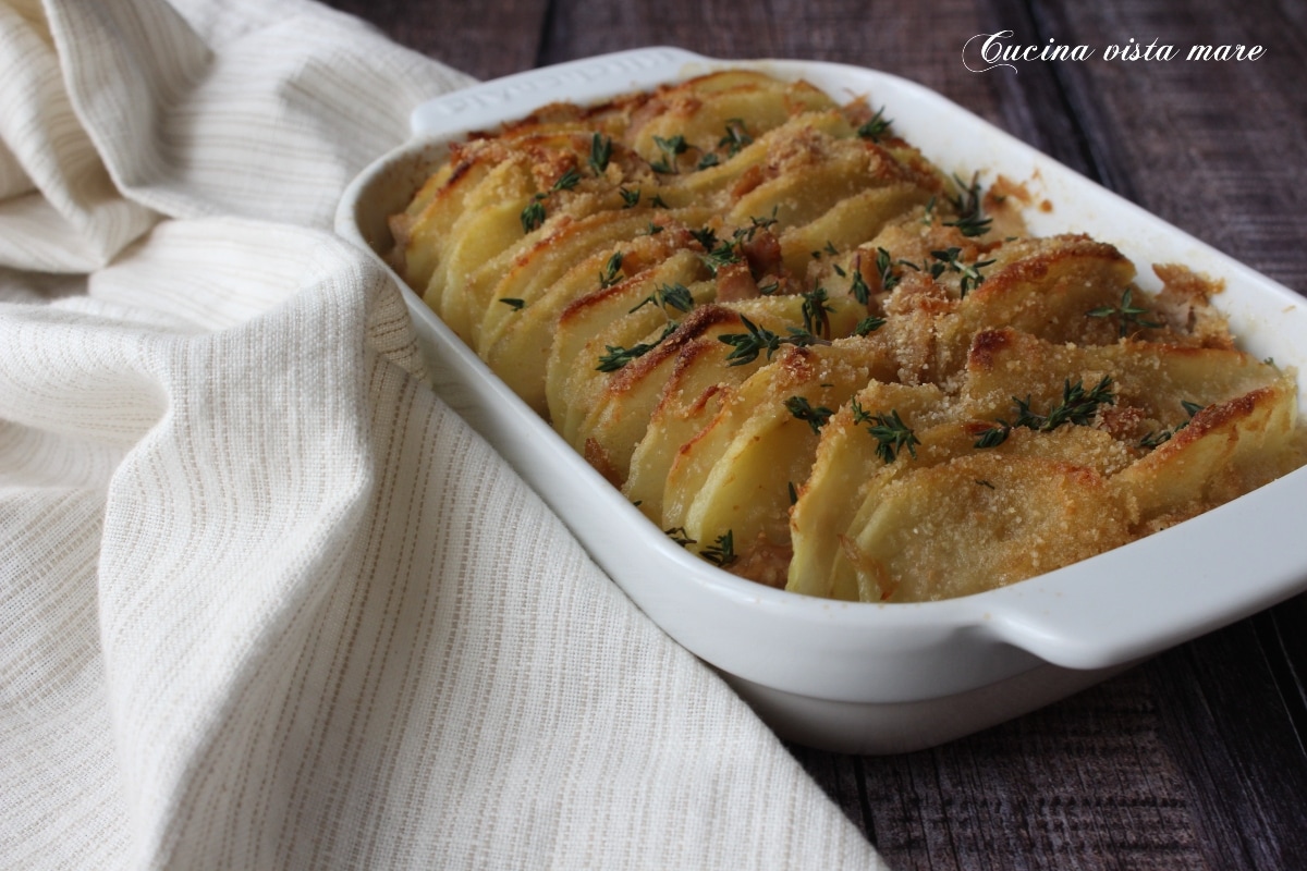 Gratin de thon et pommes de terre au four