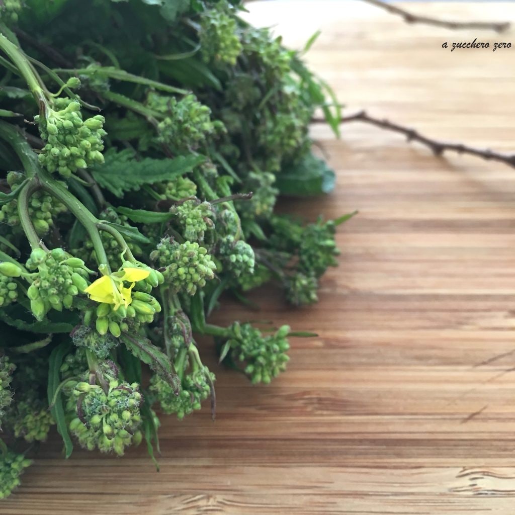 Herbes sauvages ou amareddi moutarde grise