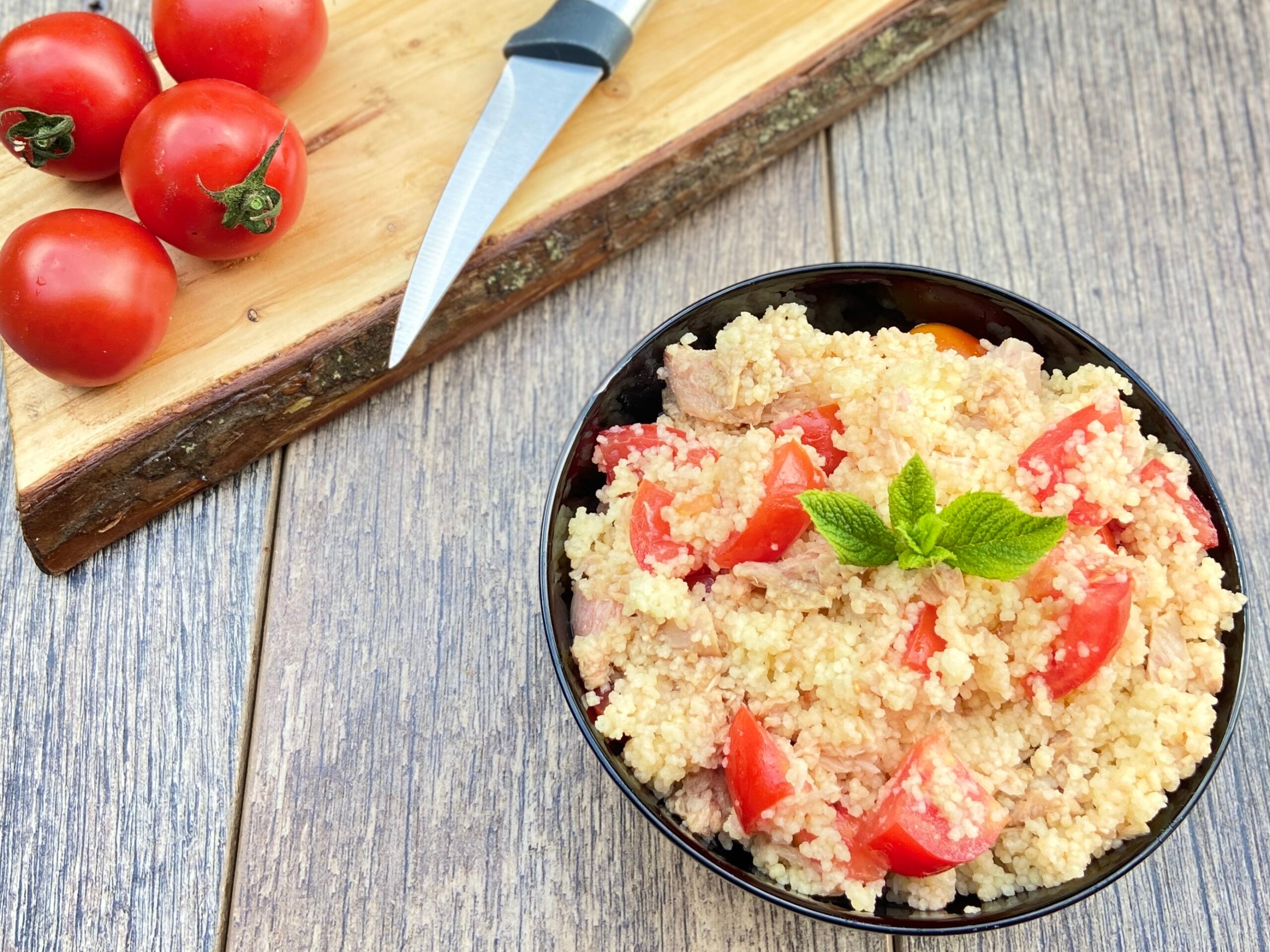 Couscous au thon et tomates cerises