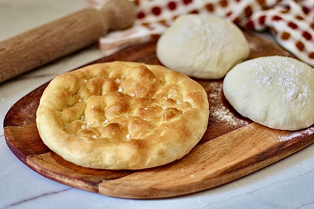 Focaccia dans la friteuse à air, économisez du temps et de l'énergie pour un résultat à l'épreuve du boulanger