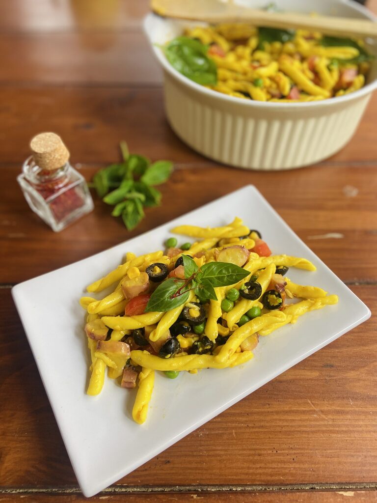 Préparons les fusilli frais avec poulpe et safran