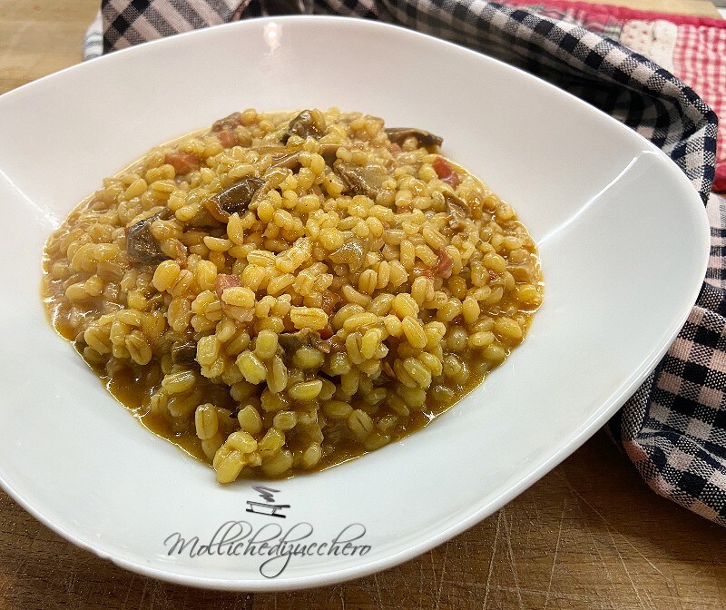 Soupe d’orge aux champignons et speck