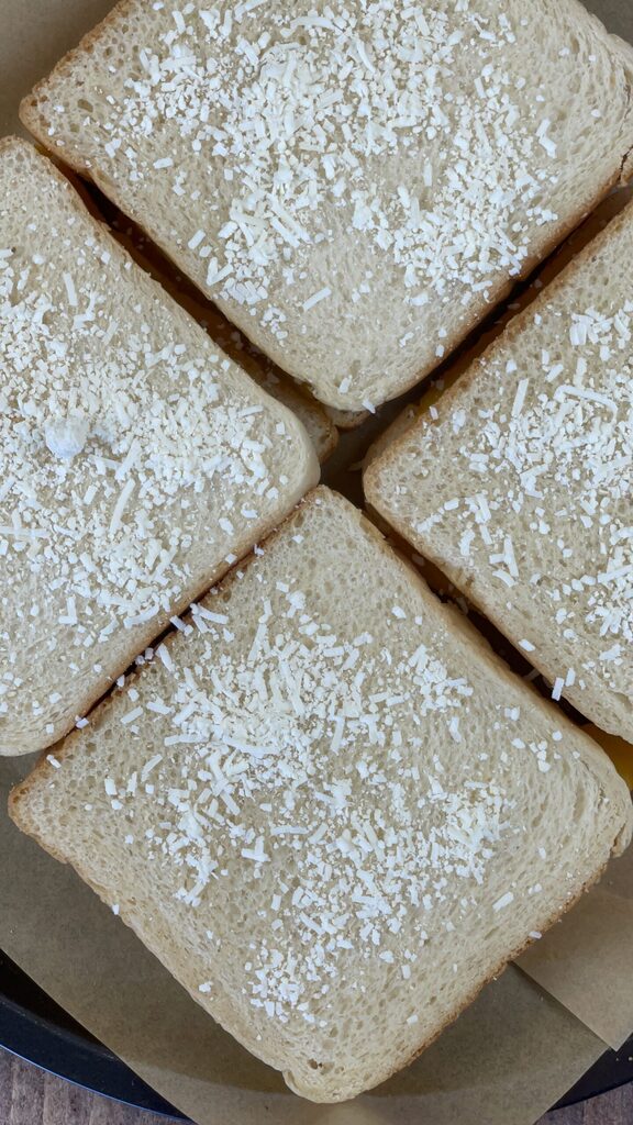 Toast à la courge et au fromage