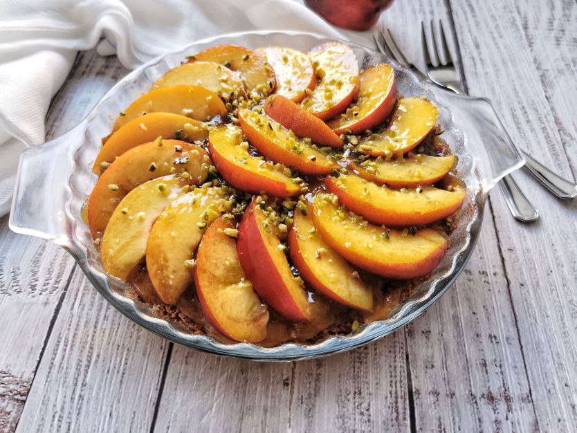 GÂTEAU AUX PÊCHES ET FRUITS SECS