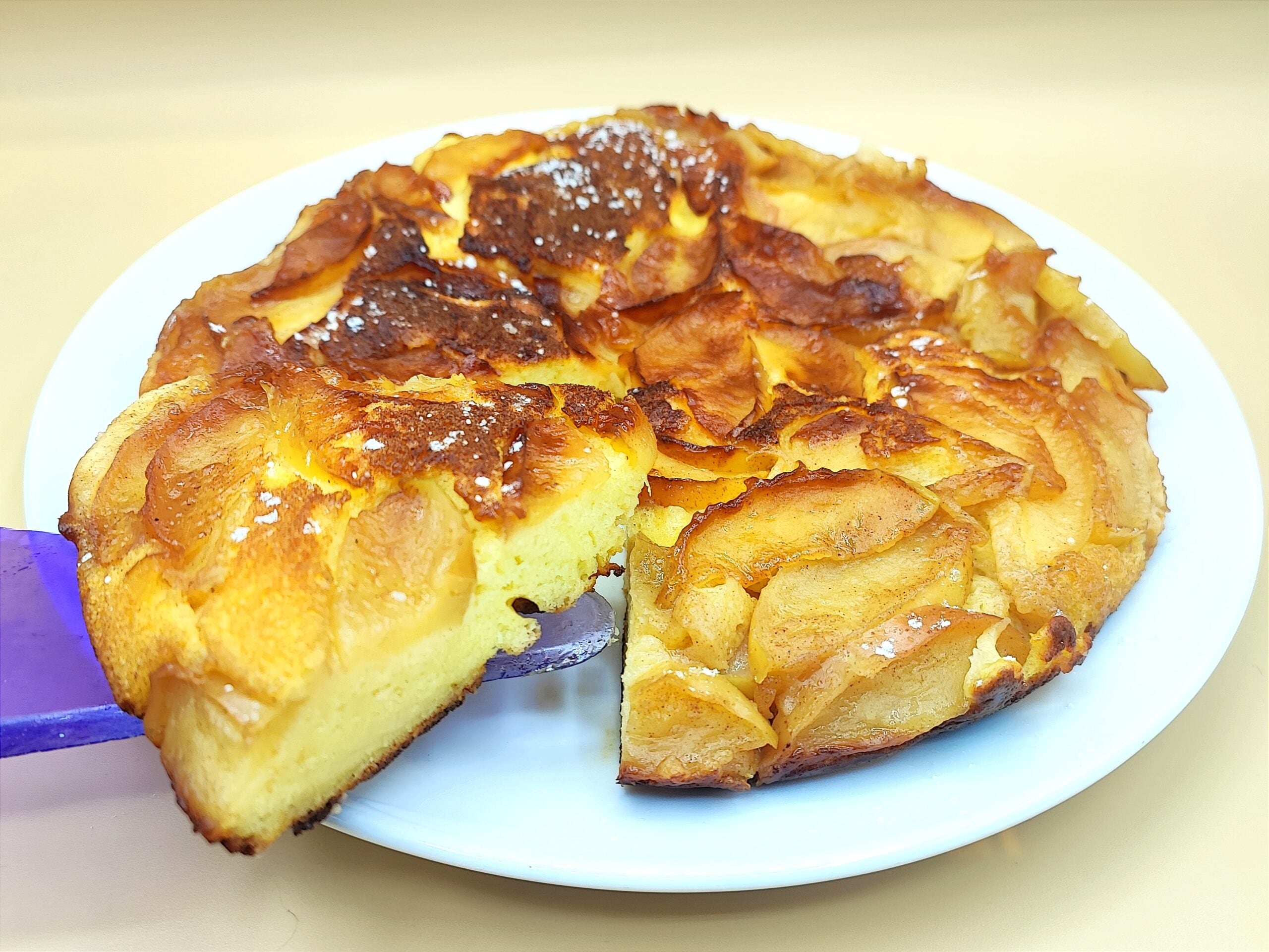 Gâteau aux pommes à la poêle