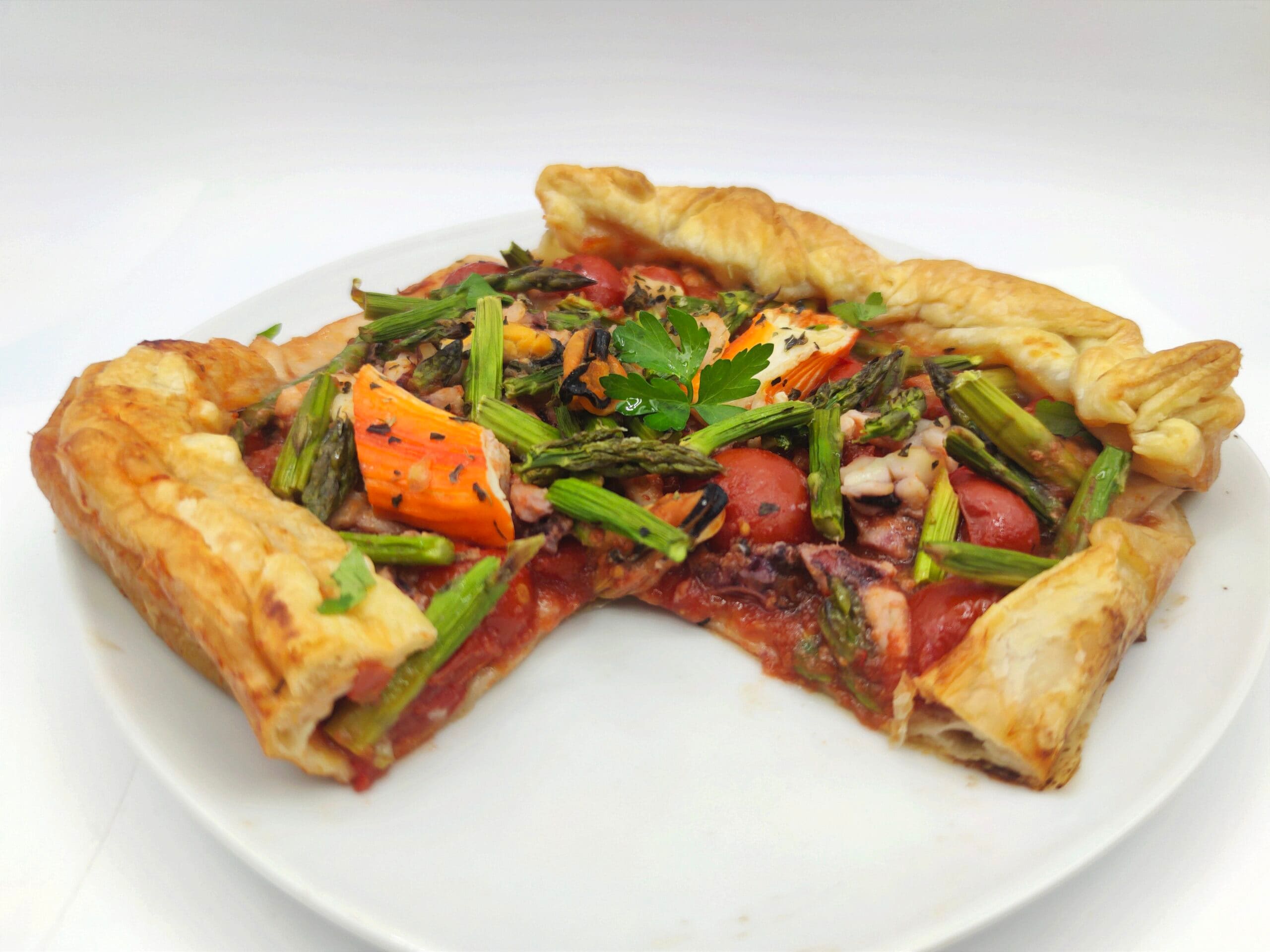 Tarte salée aux asperges et fruits de mer