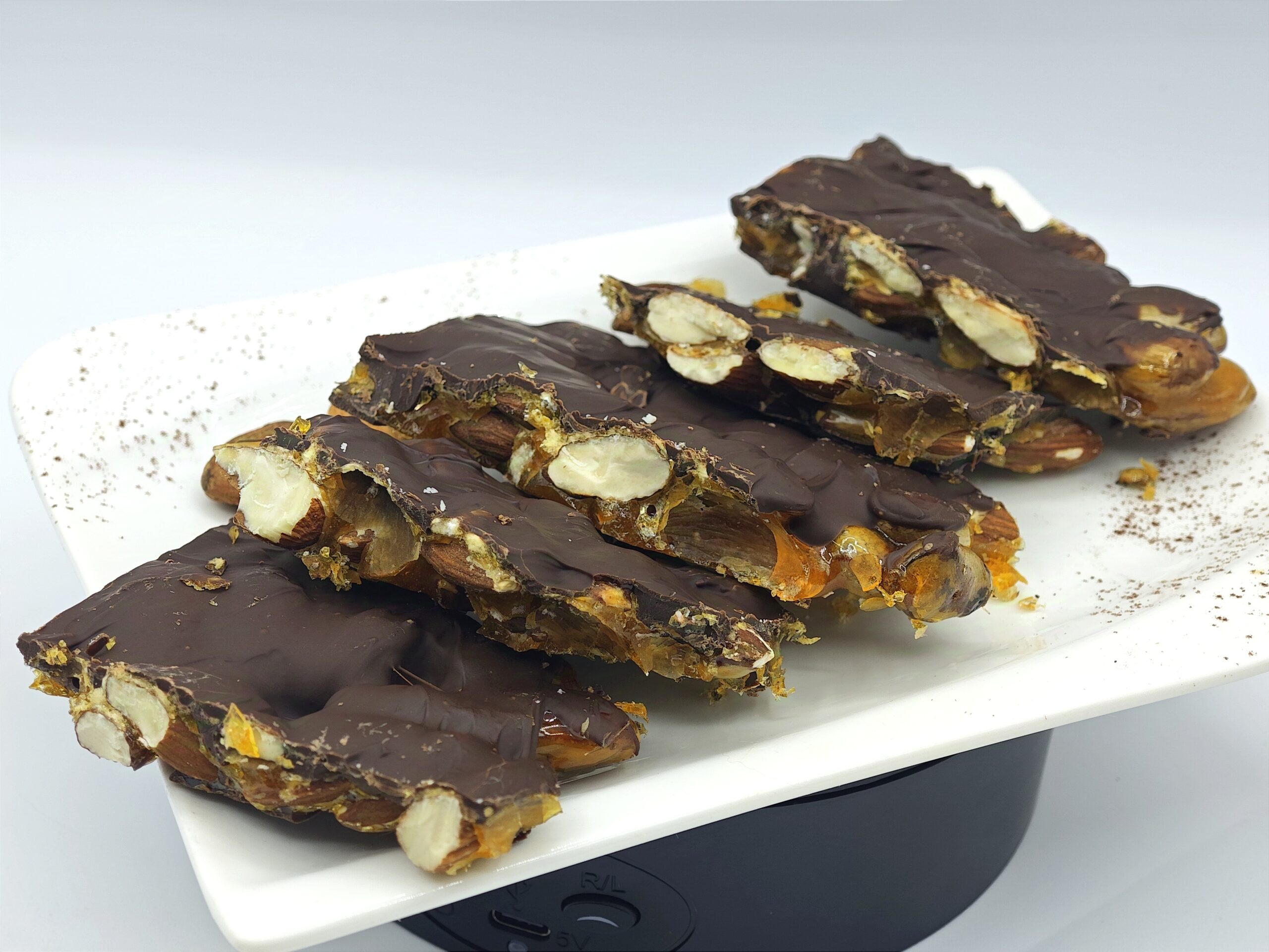 Croquant aux amandes et chocolat