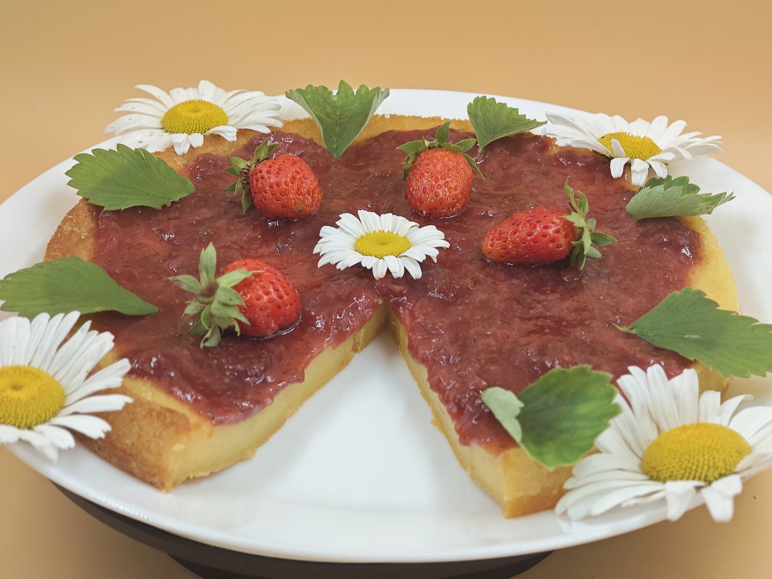 Gâteau au yaourt et fraises sans farine