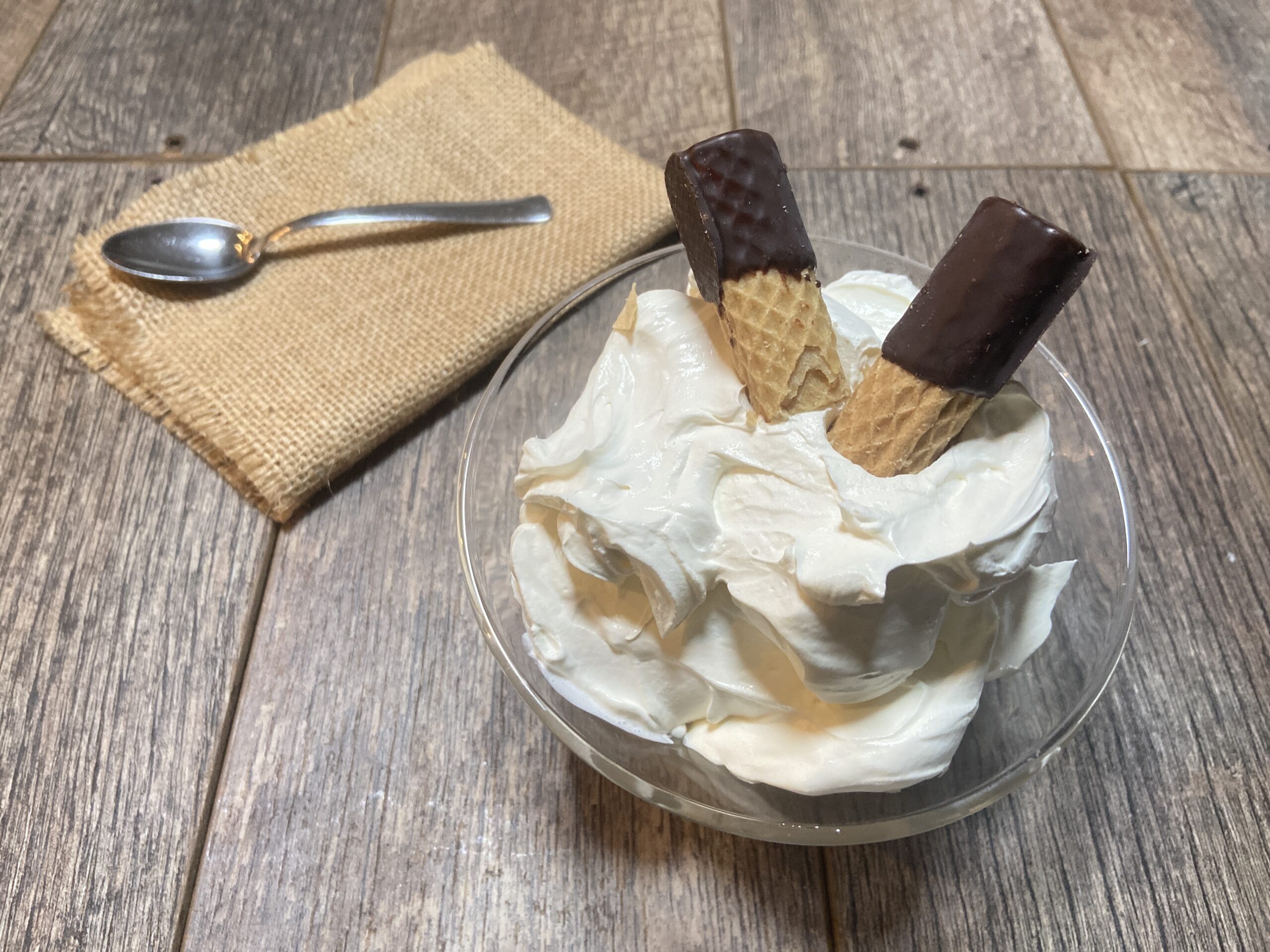 Coupes paradis avec crème végétale
