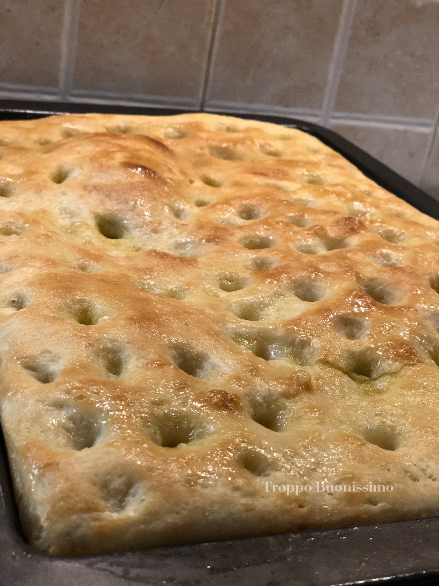 Focaccia moelleuse faite maison – Recette simple et super douce