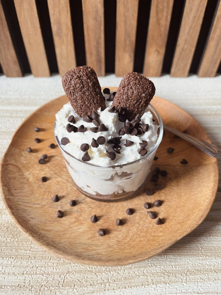 Tiramisu à la crème et au chocolat