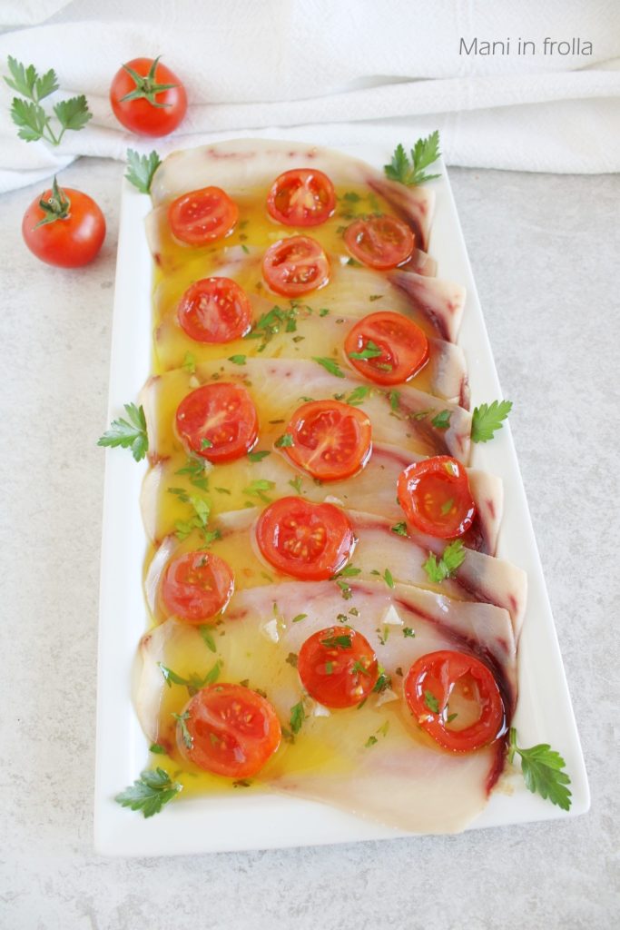 Carpaccio d'Espadon avec Tomates Cerises et Persil
