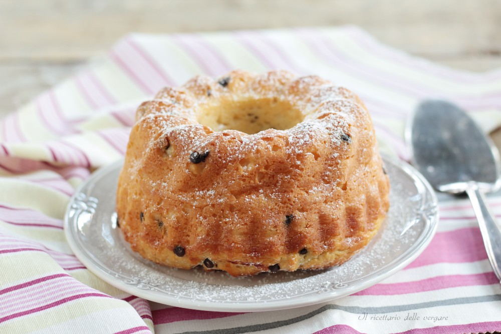 Gâteau aux raisins secs et yaourt grec